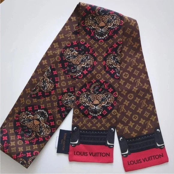 Louis Vuitton Monogram Brown and Red Scarf - Picture 7 of 11